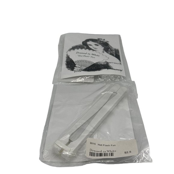 Lot of 5 Various Hand Held Fans 2 Hot Flash Fans and 3 Japanese Fans - Picture 3 of 8